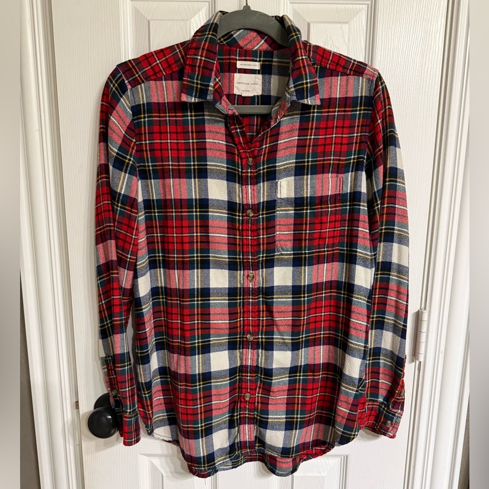 AE Plaid Button Up Shirt Boyfriend Fit